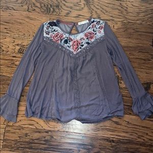 Long sleeve ruffle shirt